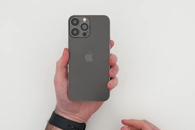 2 od 3 prodana telefona iznad 400$ su iPhonei