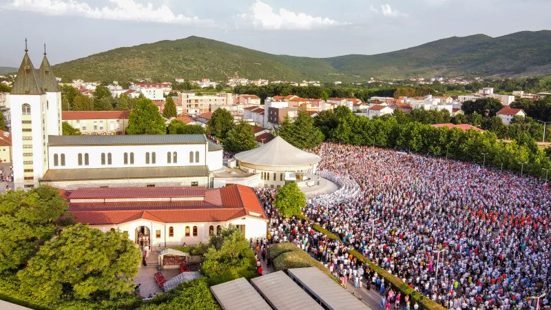 41. obljetnica Gospina ukazanja u Međugorju: 'S krunicom se mogu i ratovi zaustaviti'