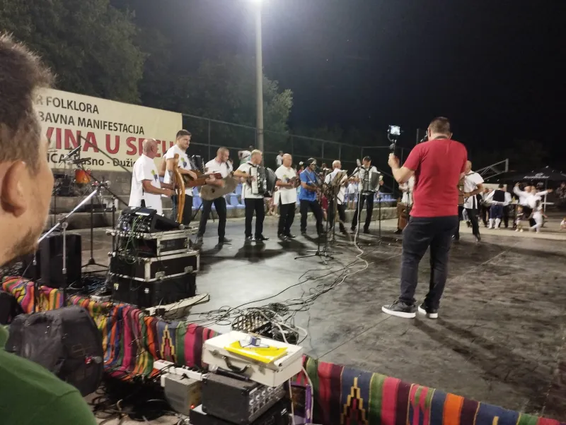 FOTO: 'Hercegovina u srcu' privukla brojne na Dužice, maleni Ante pokazao da je dorastao ocu Boletu 3