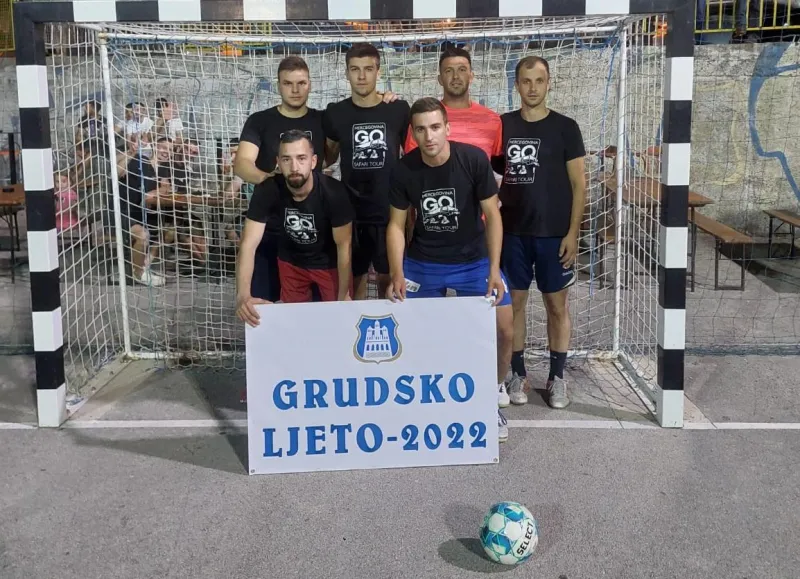 FOTO: Grudsko ljeto i druge večeri sadržajno! Marin Šunjić u ulozi golmana igrača zabio 6 golova! Program se nastavlja u nedjelju! 2