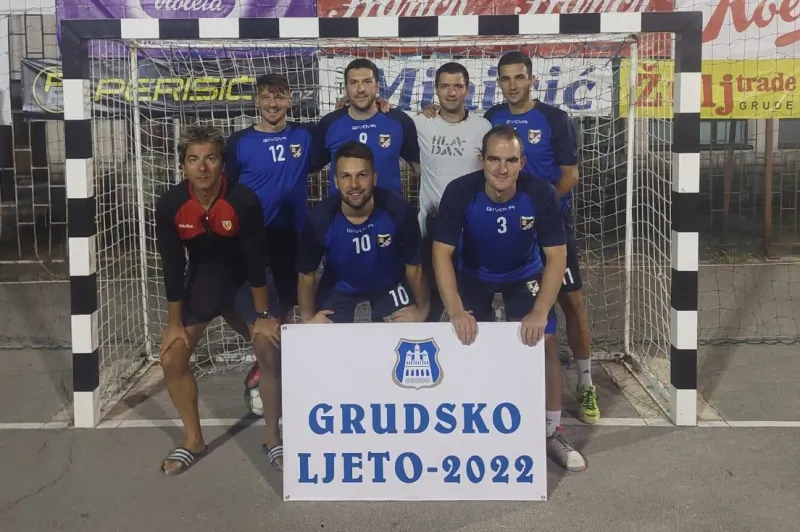 FOTO: Grudsko ljeto i druge večeri sadržajno! Marin Šunjić u ulozi golmana igrača zabio 6 golova! Program se nastavlja u nedjelju! 3