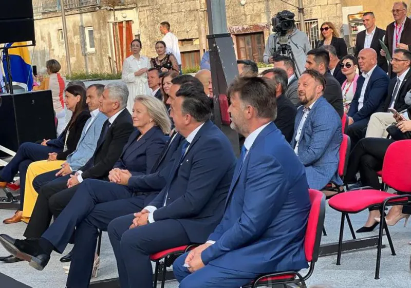 FOTO: Izabrane najljepše Hrvatice u narodnoj nošnji, miss je Drina Jelena Dujmić 2