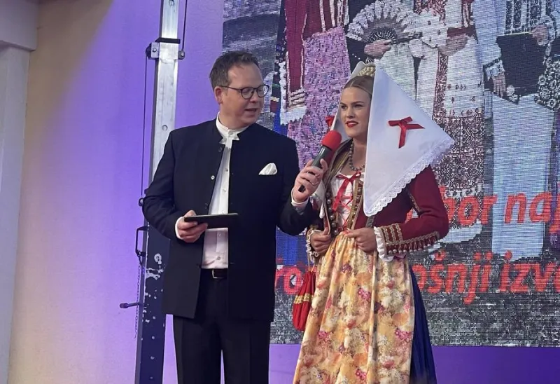 FOTO: Izabrane najljepše Hrvatice u narodnoj nošnji, miss je Drina Jelena Dujmić 5