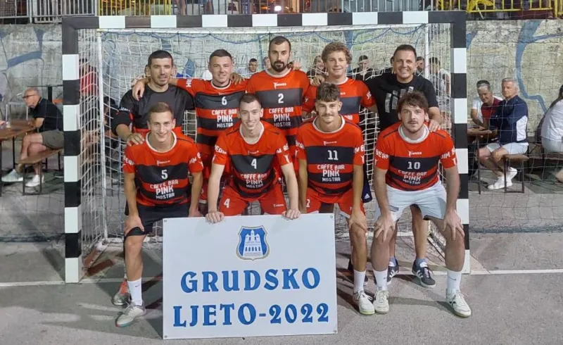 FOTO: Prohladna nedjelja i 6 izvrsnih utakmica Grudskog ljeta! Slavili Grude online, Adeo, Pink label Karlovačko, Basement club, Caffe Monte Carlo Mostar 5