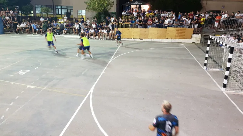 IZVJEŠĆE S PRETPOSLJEDNJE VEČERI GRUDSKOG LJETA! VRIJEME JE ZA FINALE: HVIDRA - ADEO! KOD JUNIORA: GLIBARI - CAFFE MONTE CARLO MOSTAR 2