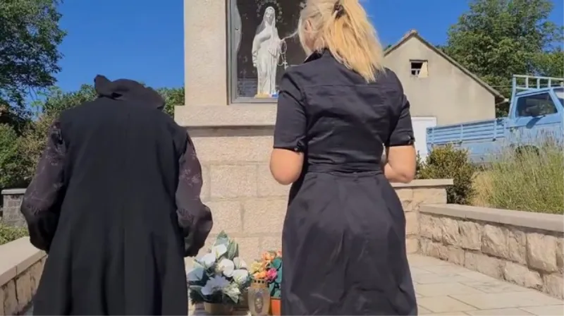 VIDEO: Baka Iva Penava sa sto godina pala na koljena i Gospi se pomolila za čitav svijet