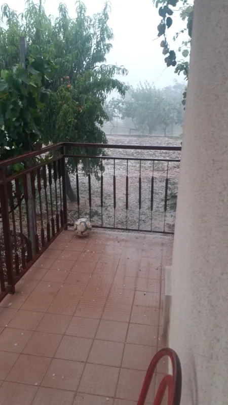 FOTO: U Ružićima padala tuča veličine oraha 5