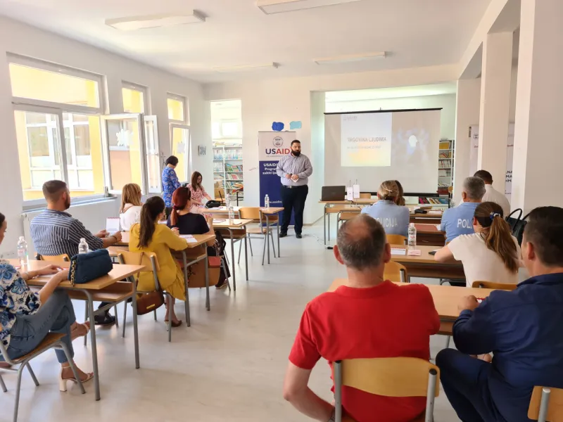 FOTO: Grude domaćin Okruglog stola o borbi protiv trgovine ljudima 5