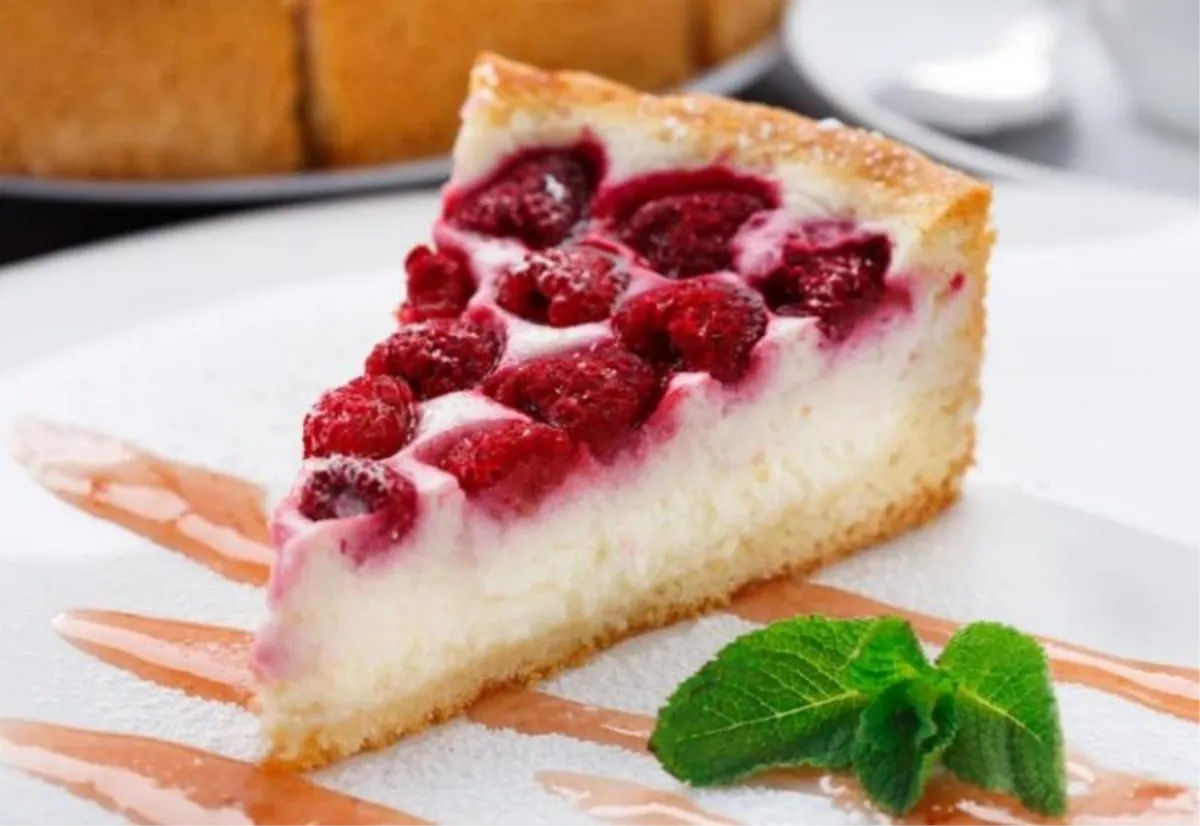 ZASLADI DAN: Cheesecake s malinama za 15 minuta