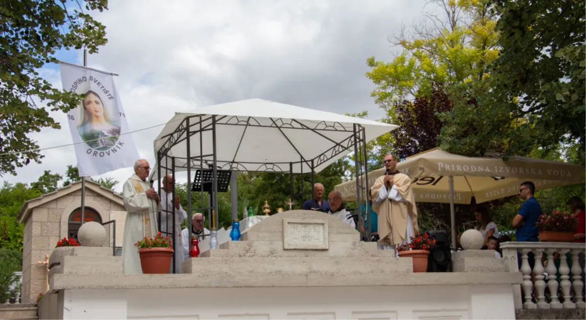 FOTO: Sveta misa u najstarijem Gospinu svetištu koje spominju i Vatikanski spisi iz 1671. godine 23