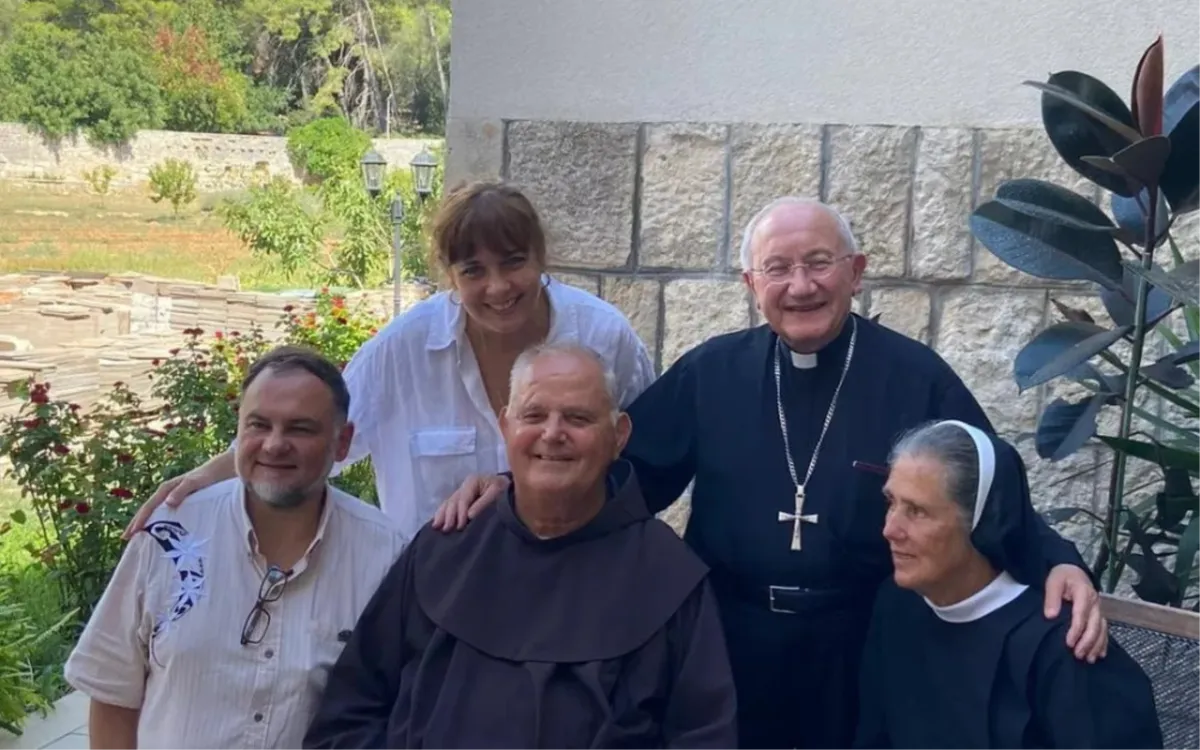 Apostolski vizitator mons. Cavalli na Badiji upoznao fra Jozu Zovku