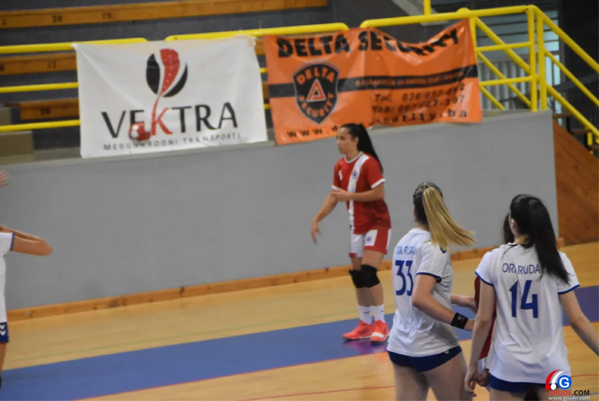 FOTO: Rukometašice okupirale Grude 11