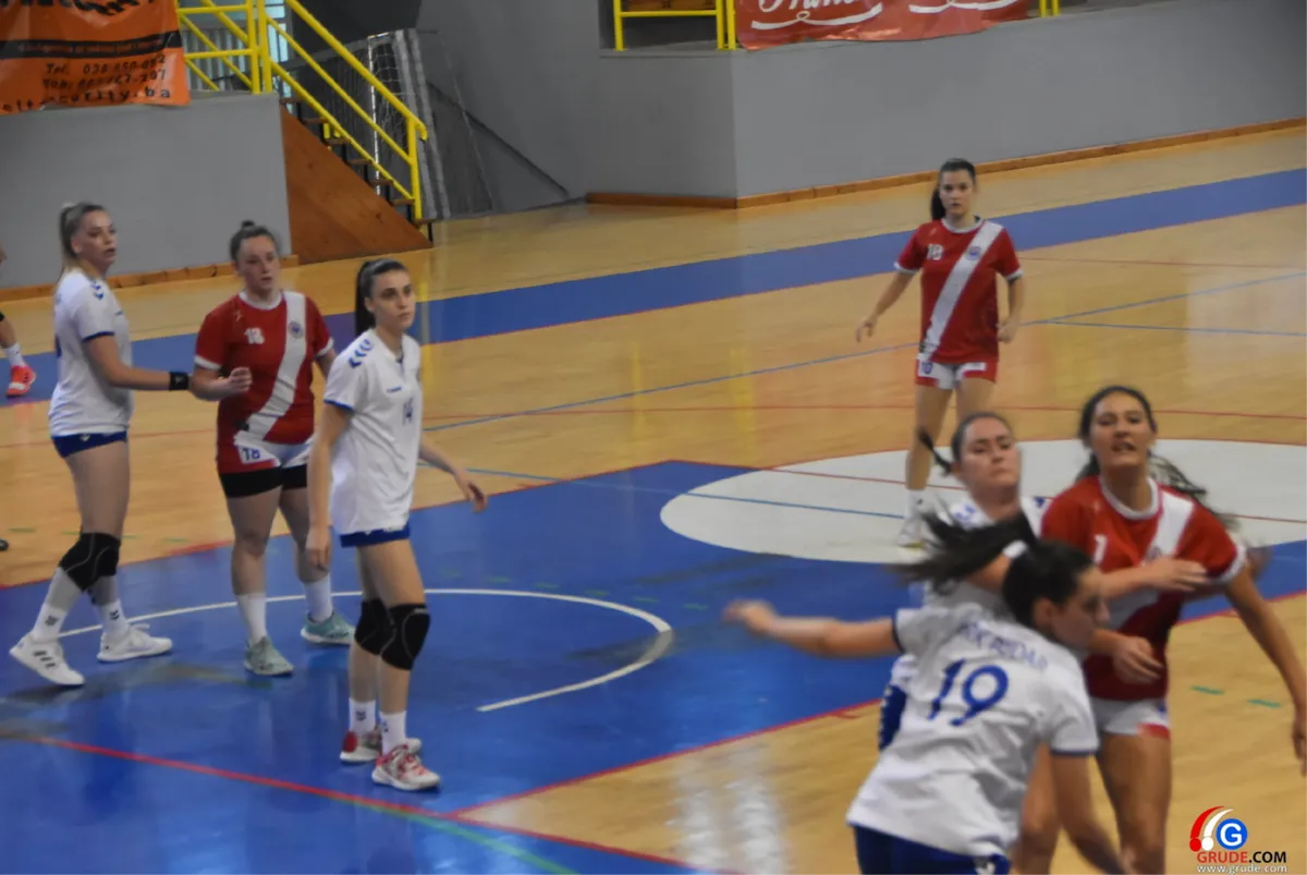 FOTO: Rukometašice okupirale Grude 14
