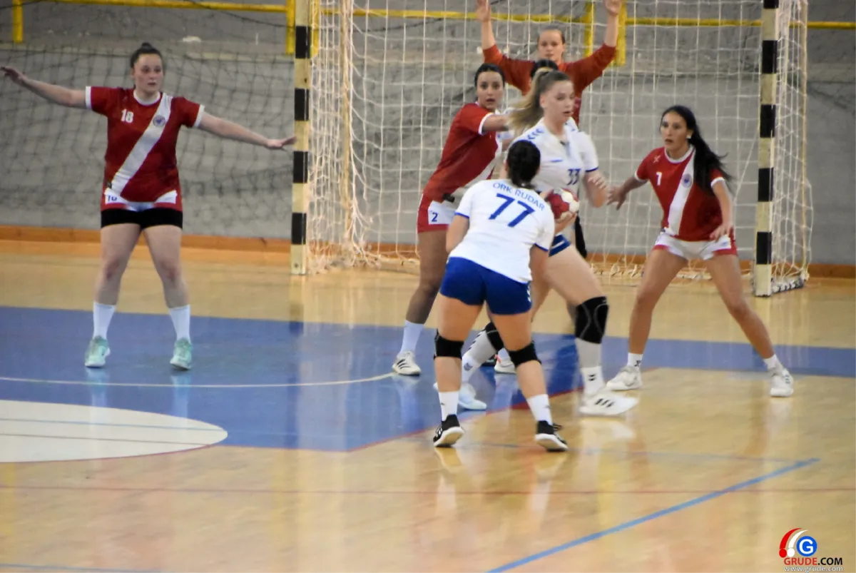 FOTO: Rukometašice okupirale Grude 3