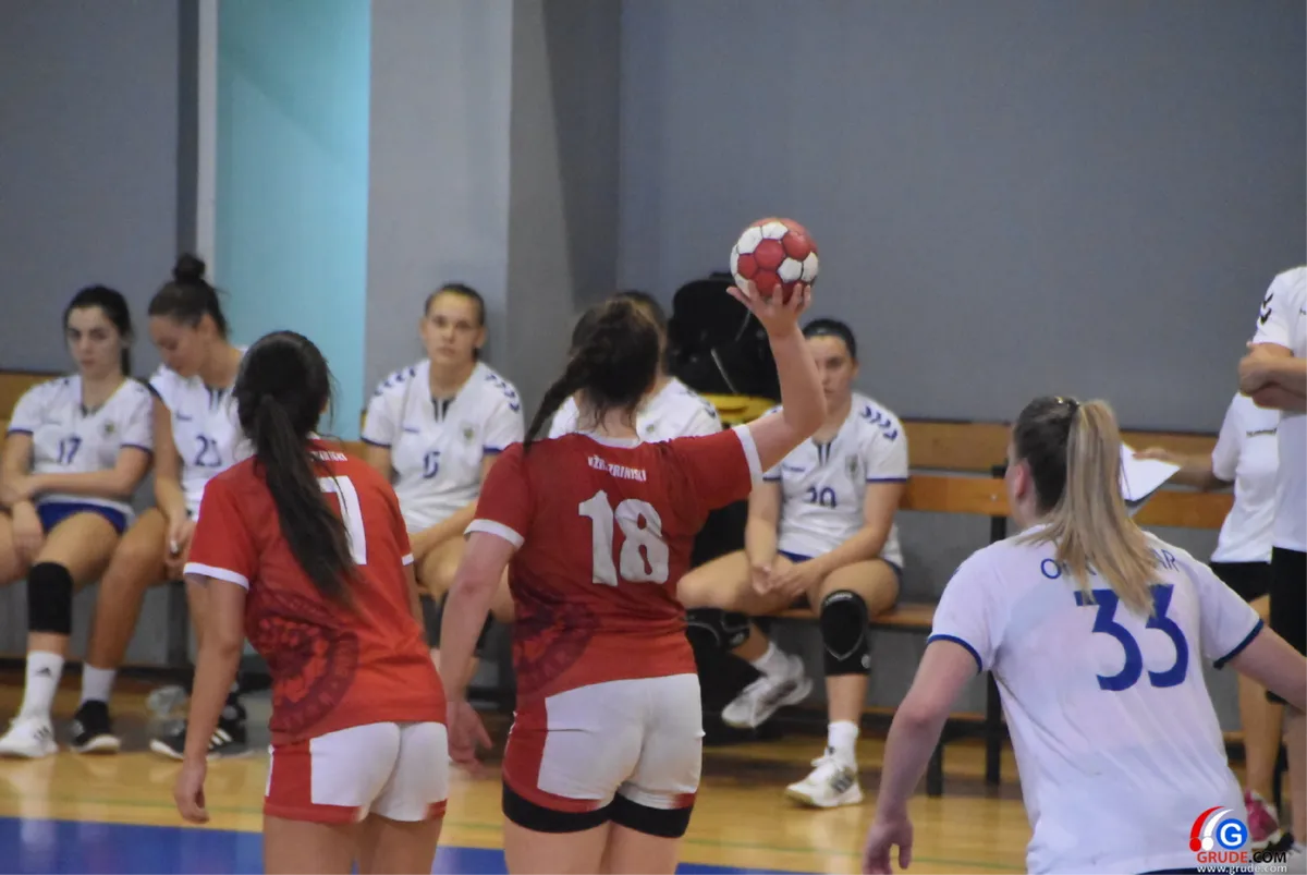 FOTO: Rukometašice okupirale Grude 34