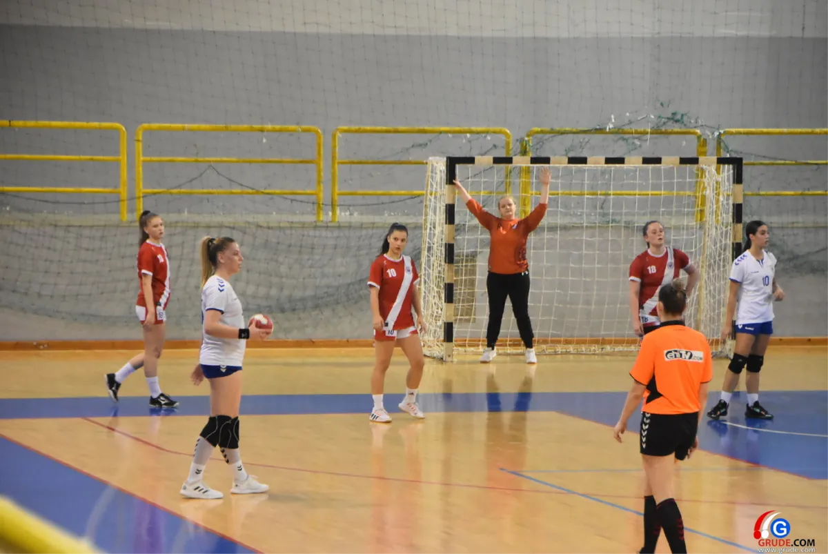 FOTO: Rukometašice okupirale Grude 43