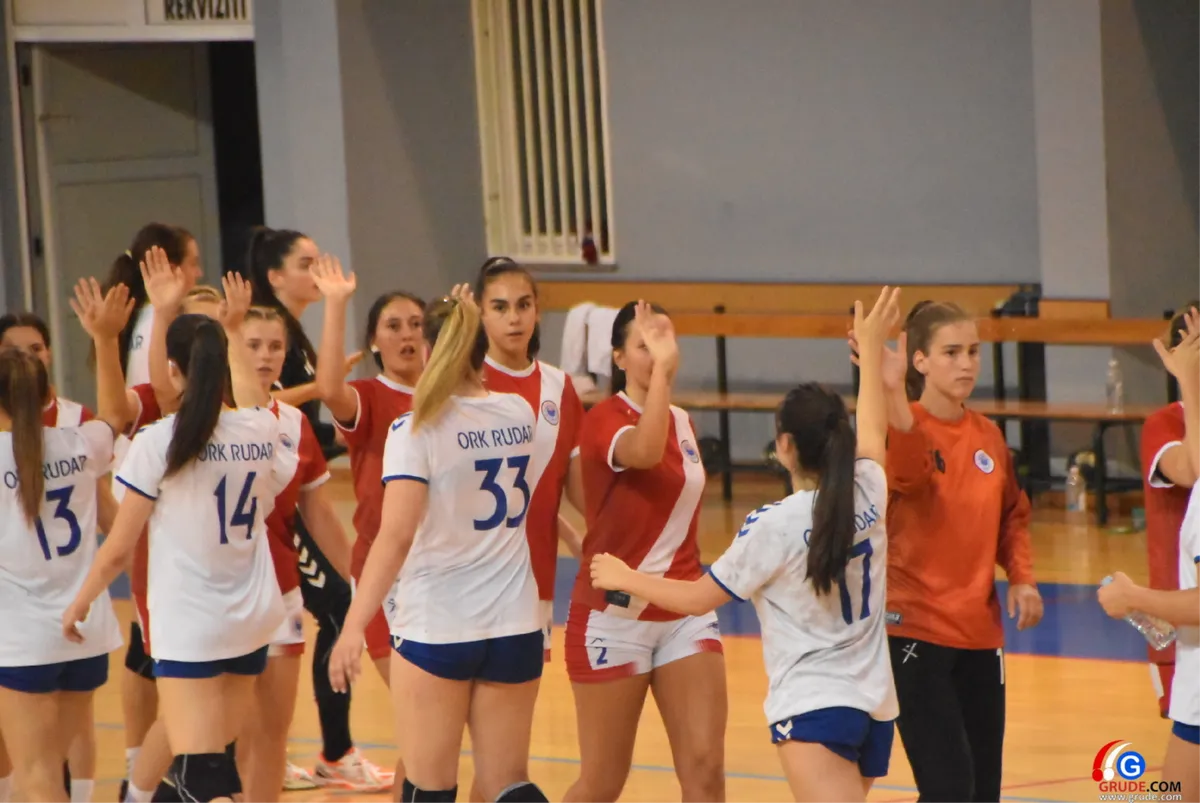 FOTO: Rukometašice okupirale Grude 60