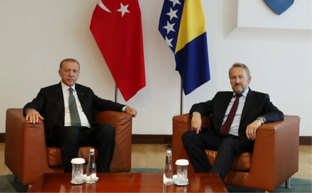 Erdogan obećao Vučiću ratne dronove, a kumu Bakiru da će ga podržati na izborima