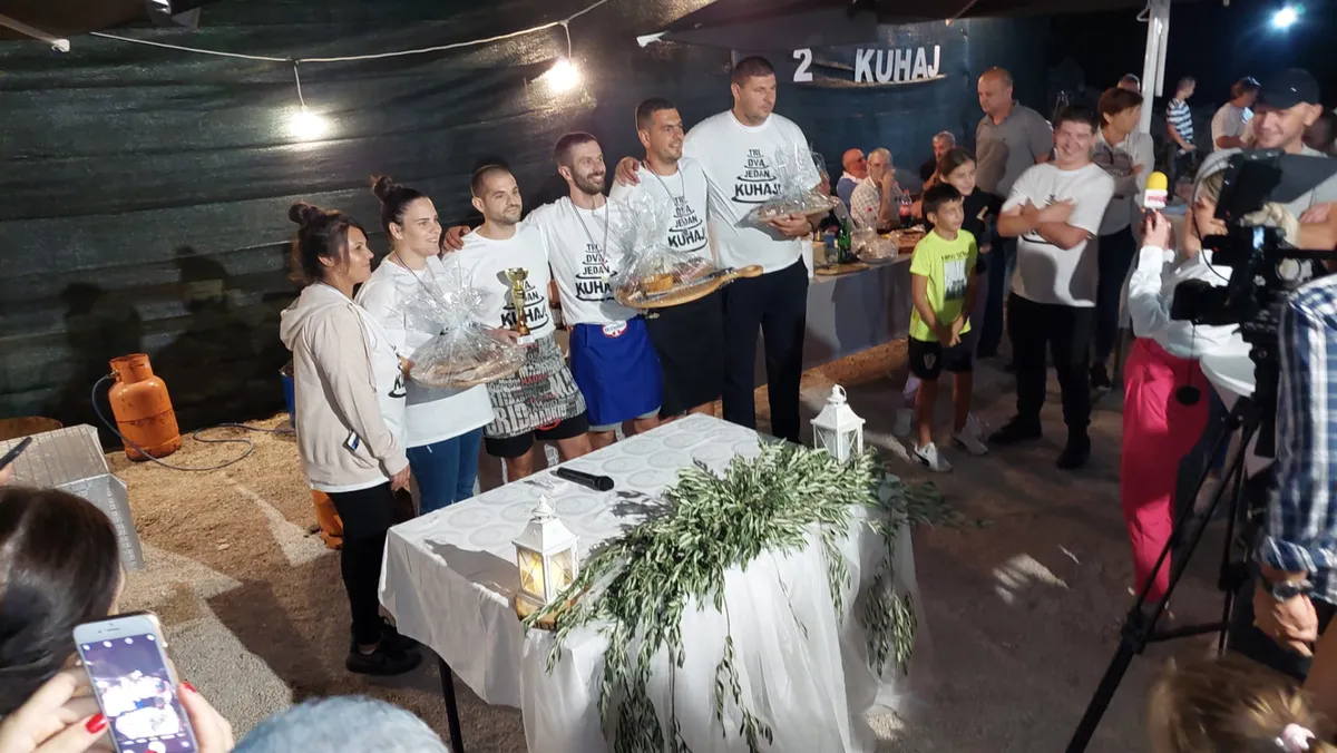 FOTO: Dujiničin kruh je bio bez konkurencije, a uz njega su pristajala i najbolja jela prvog '3, 2, 1 kuhaj' 21