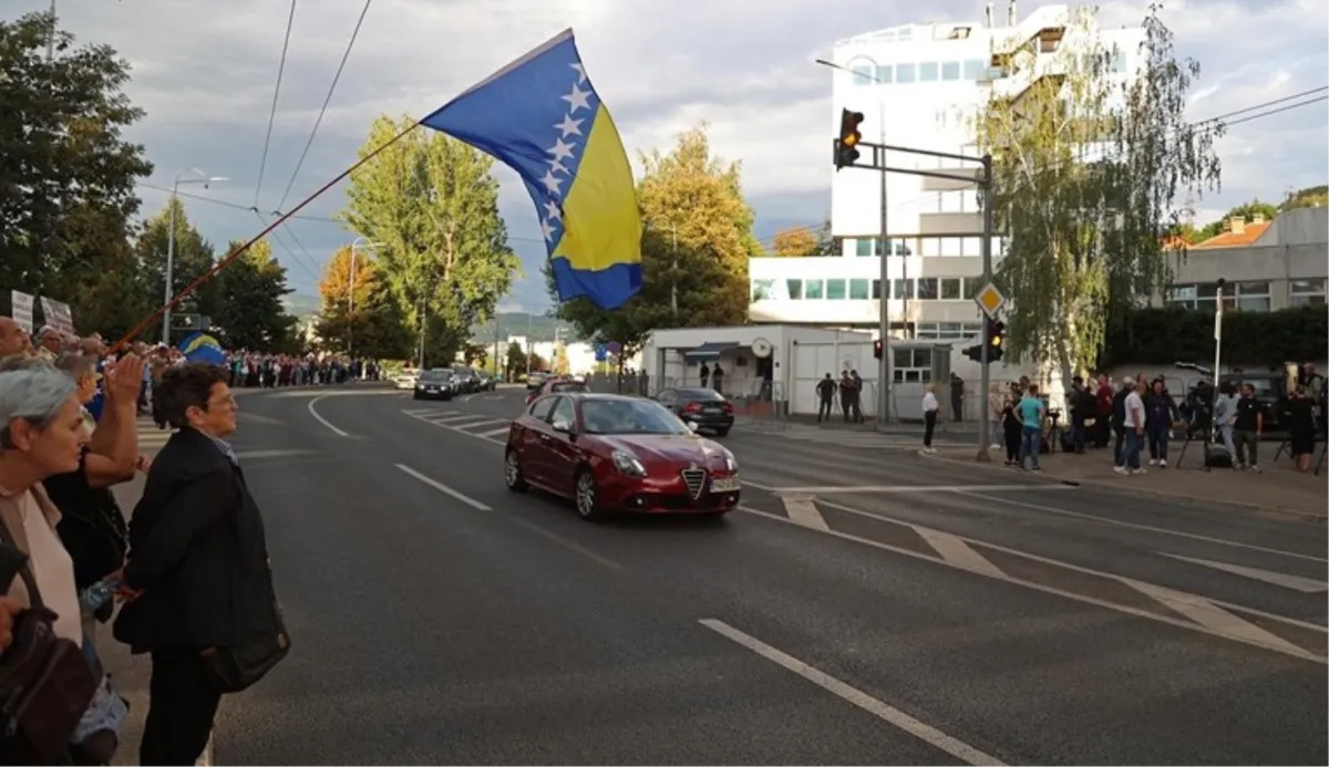 I NETKO KAŽE BIH NEOVISNA? Stranci zabranili državnom vrhu da smanji poreze i pomogne stanovništvu!