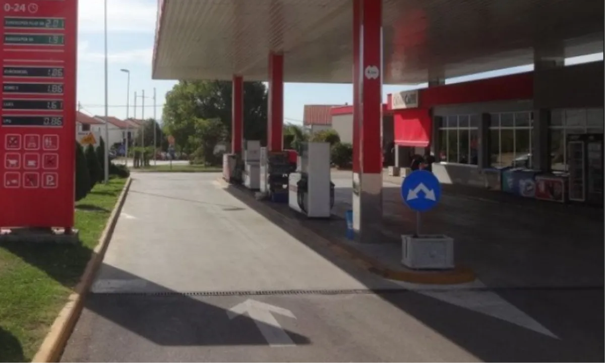 Jutro u Hercegovini počelo pljačkom benzinske crpke: Četvorica naoružanih razbojnika upali na crpku koja je na cesti Mostar - Stolac i odnijeli plijen