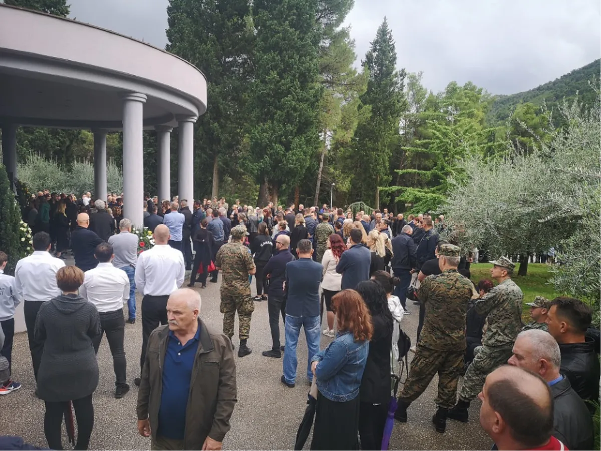 Obitelj Krstić ispraćena na posljednji počinak 2