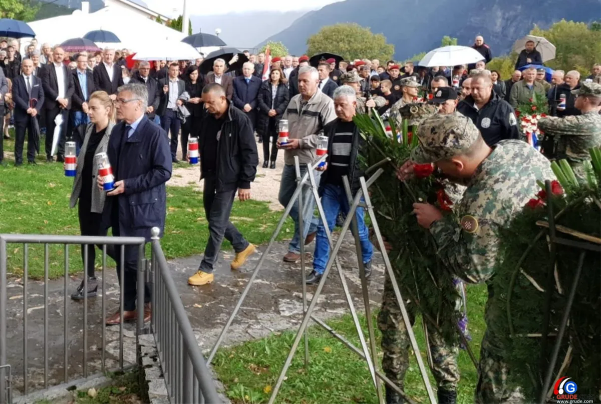 FOTO: Bili smo na Vrdima! Grudski vitezovi tu su položili živote, s krunicom oko vrata i molitvom na usnama 18