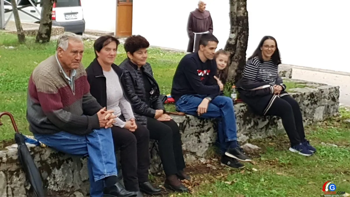 FOTO: Bili smo na Vrdima! Grudski vitezovi tu su položili živote, s krunicom oko vrata i molitvom na usnama 3