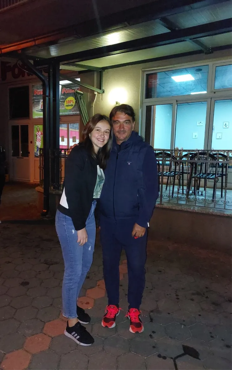 Zlatko Dalić rado se slikao s Gruđanima na svom hodočašću 2