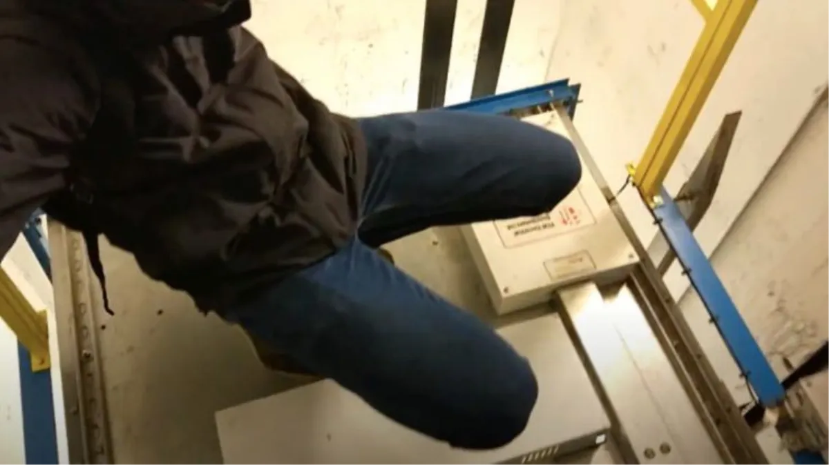 Lift se pokrenuo prilikom popravka, smrtno stradao vlasnik stanova