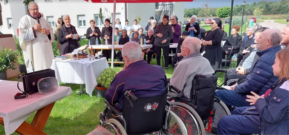Novce zaradio u Austriji pa u hrvatskom selu u BiH izgradio velebni objekt 2
