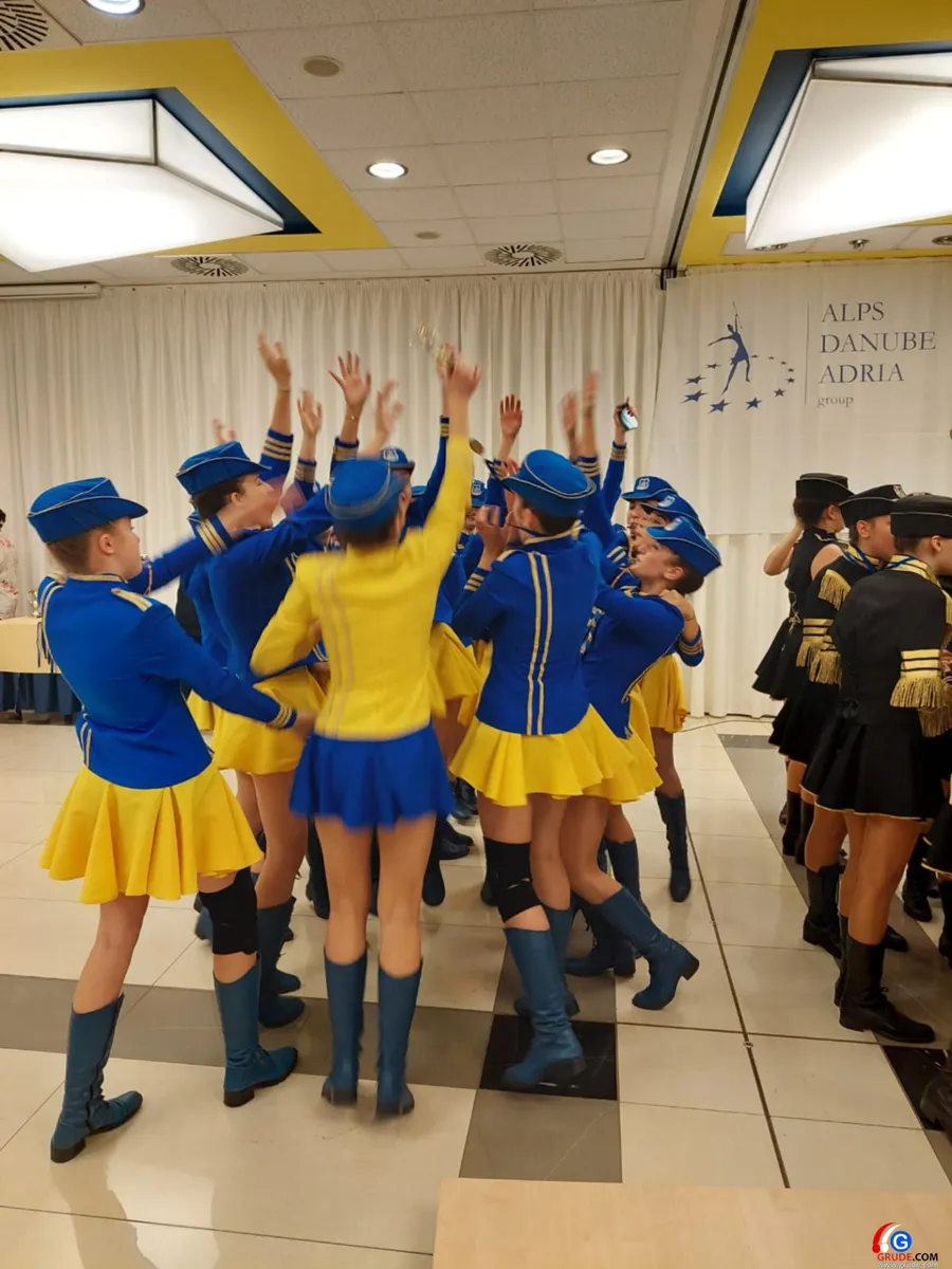 FOTO: GRUDSKE MAŽORETKINJE VICEPRVAKINJE EUROPE! STIŽE PET MEDALJA U GRUDE 11