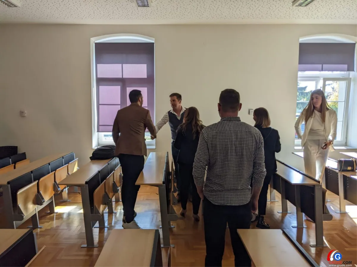 STARA KUĆA U GRUDAMA KAO MOTIV! ANTE TOLIĆ diplomirao na temu: Obnova tradicionalne kamene kuće 2
