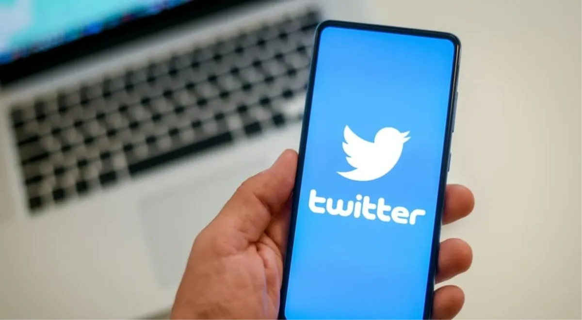 Ljudi na Twitteru masovno stavljaju štakore pored svog korisničkog imena