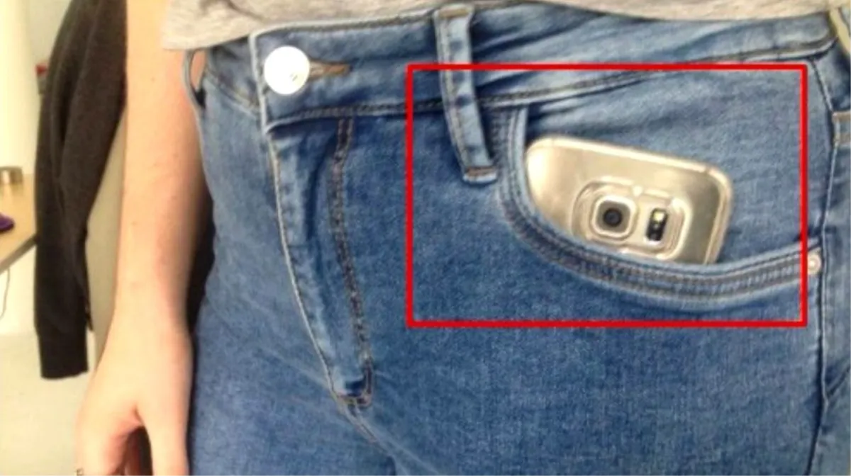 NE IGRAJTE SE: Evo zašto mobitelu nije mjesto u džepu! Razlog je zastrašujući!