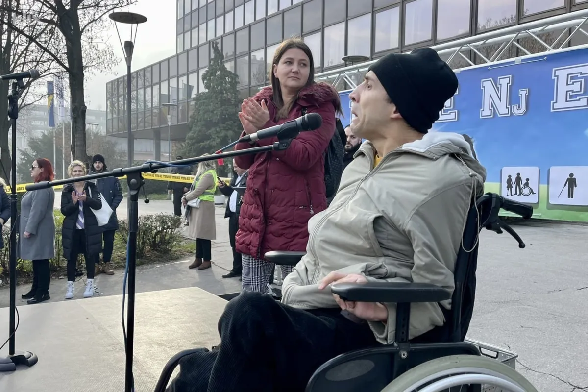 FOTO: Velika podrška osobama s invaliditetom! 'I mi smo ljudi' 4