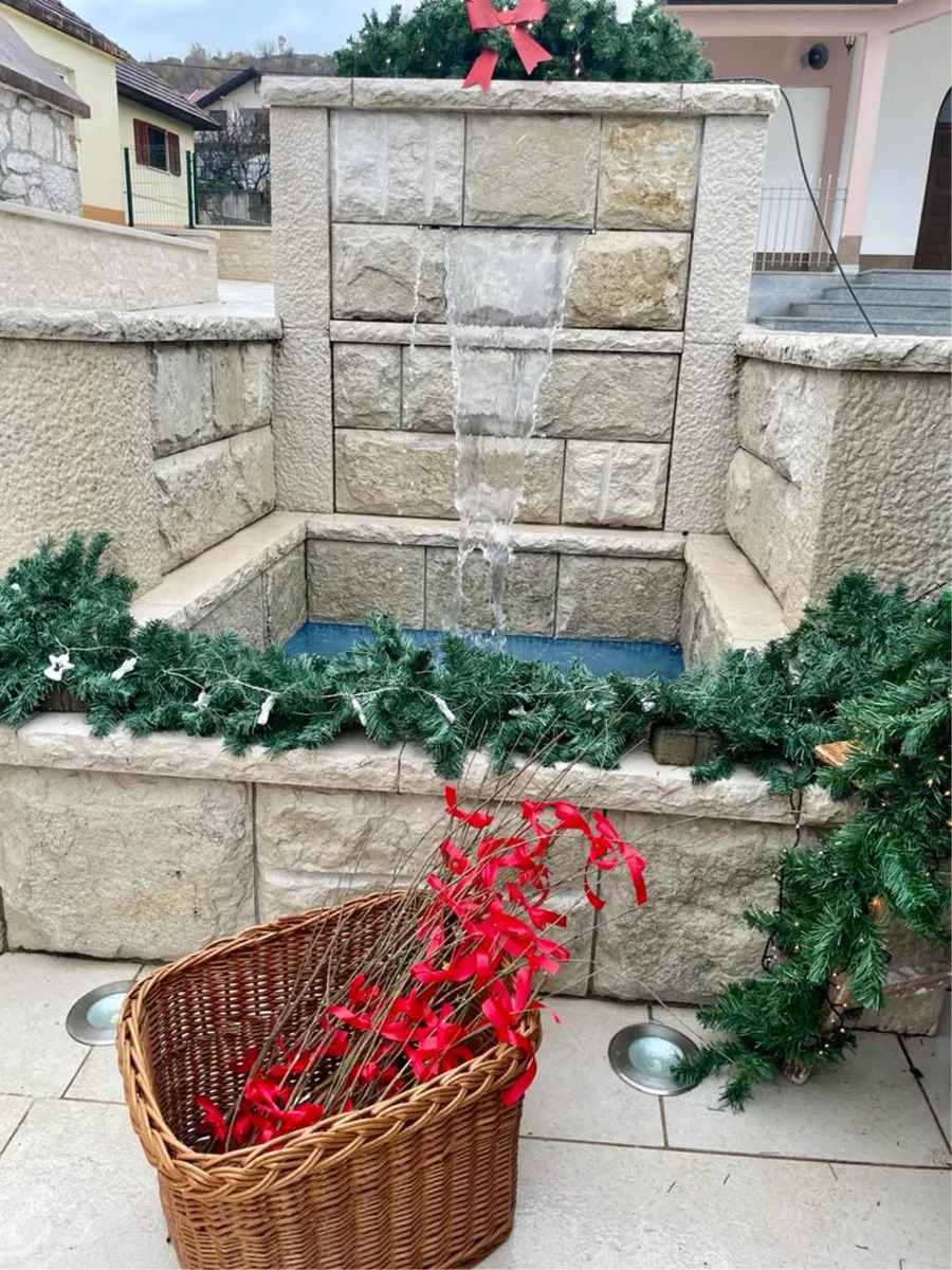 Sveti Nikola darivao djecu u Dragićini! Krampusa nije bilo, navodno je otišao na Svjetsko prvenstvo  6