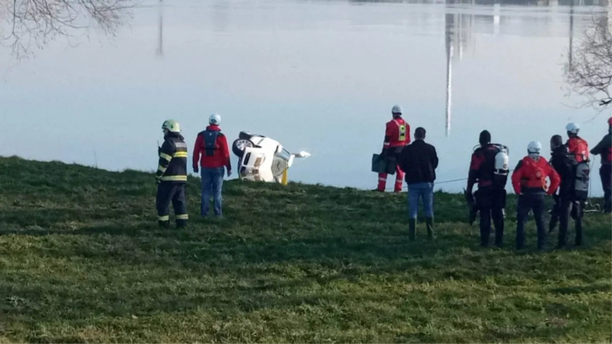 U mutnoj Savi pronašli automobil i tijelo žene