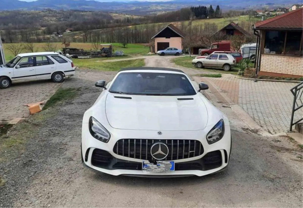 Skupi Mercedes ukraden u Zagrebu, pronađen u Laktašima
