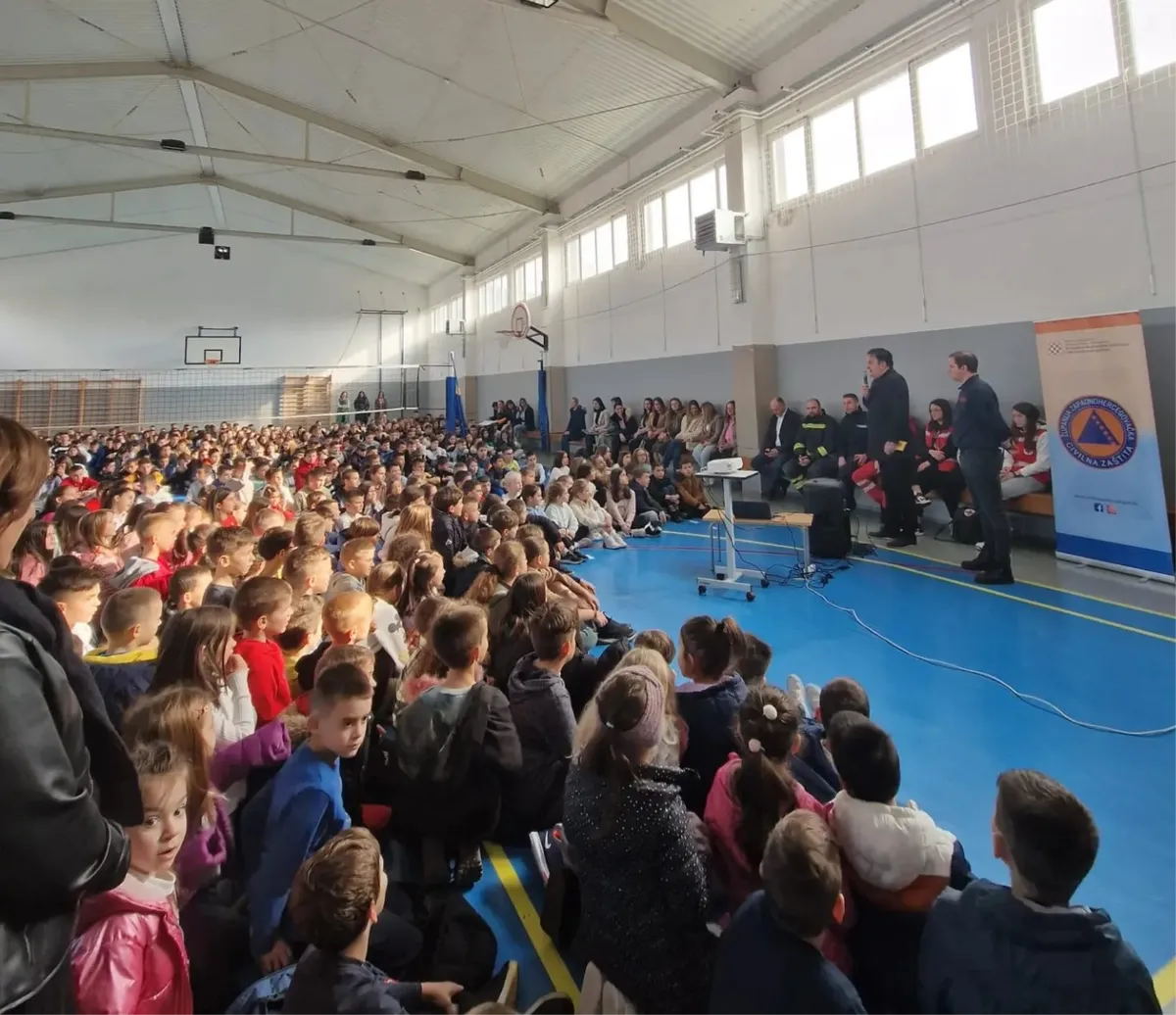 Civilna zaštita ŽZH završila edukaciju učenika i zaposlenika u osnovnim školama 3
