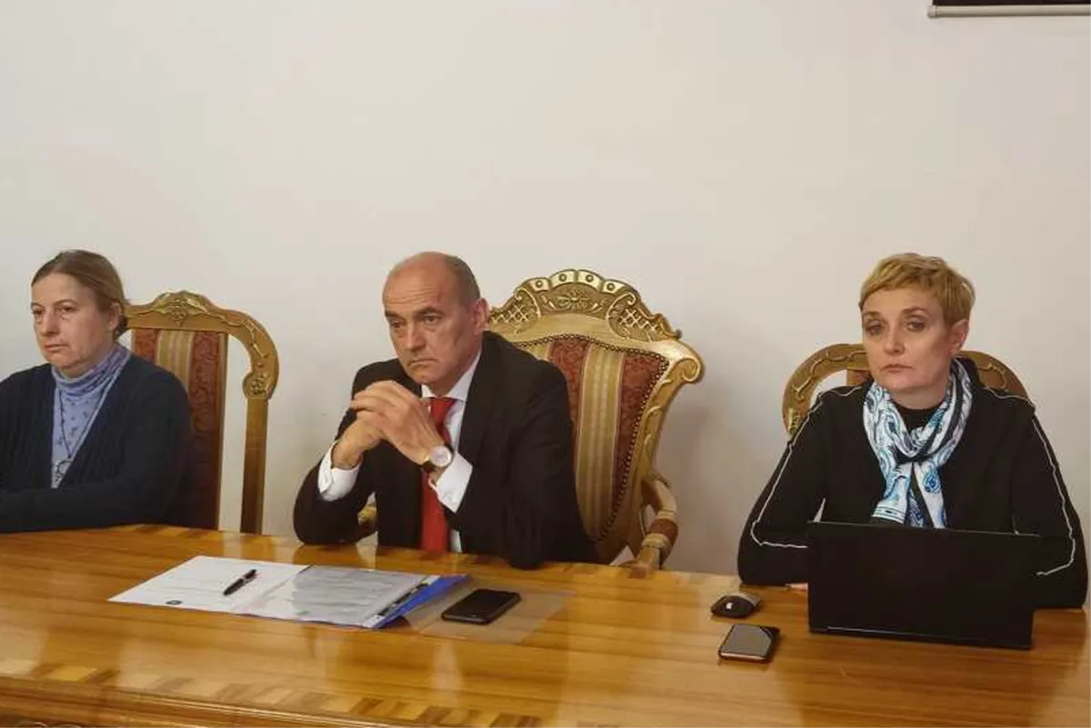 Seka ostade i bez doktorata 1