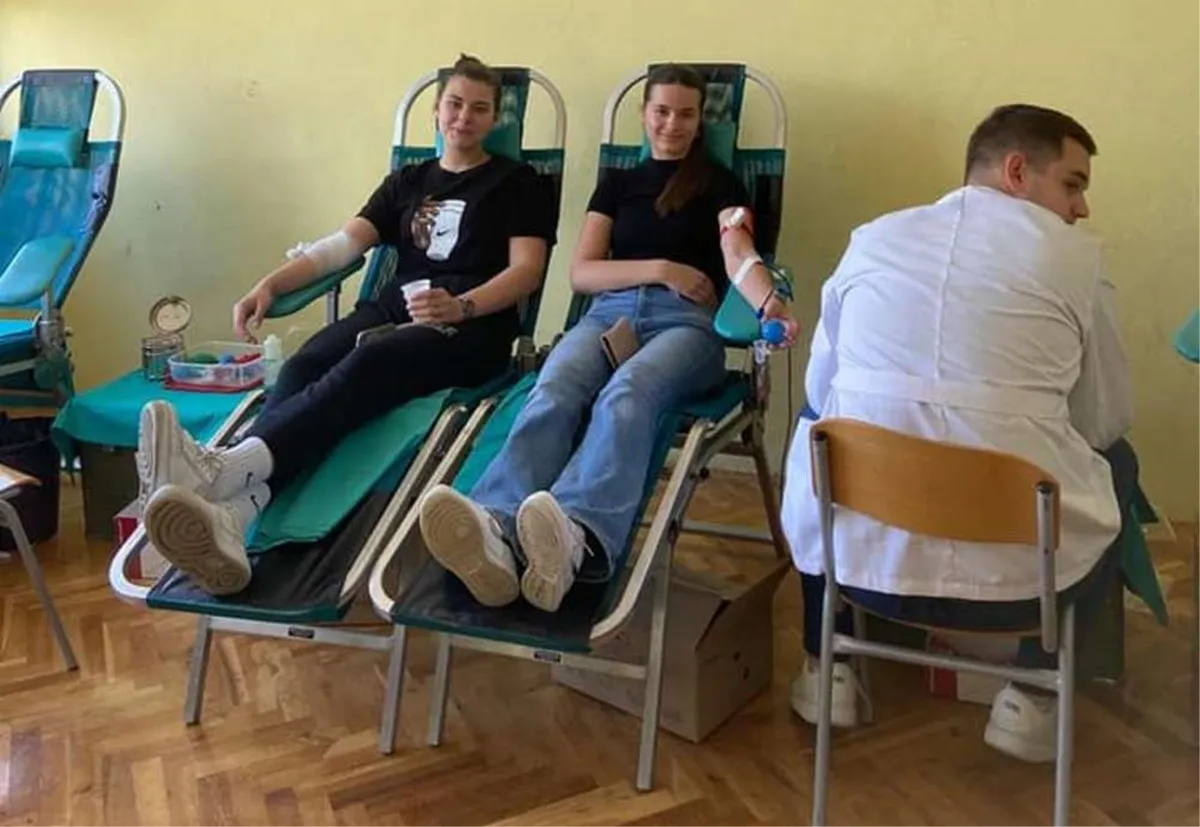 Grude: 25 maturanata darovalo krv