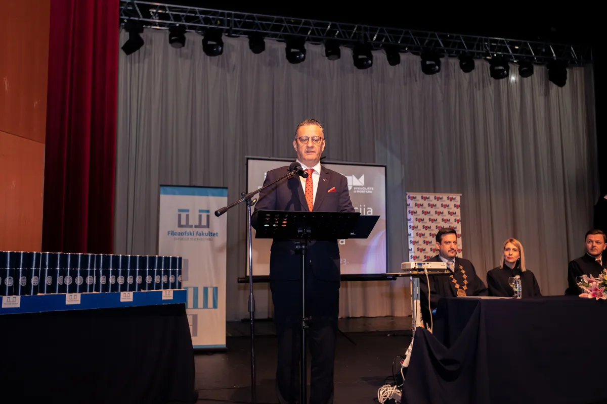 Svečano promovirana 143 diplomanda Filozofskog fakulteta Sveučilišta u Mostaru FOTO 2