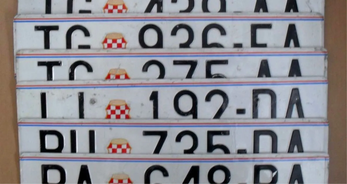 Zanimljiv hobi: Dražen je skupio sve tablice Herceg Bosne VIDEO