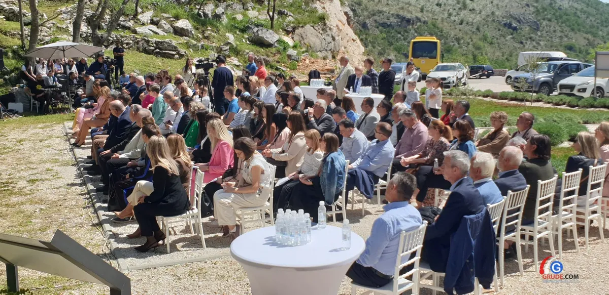 FOTO/Video - 60. Šimićevi susreti - svečana Akademija 2
