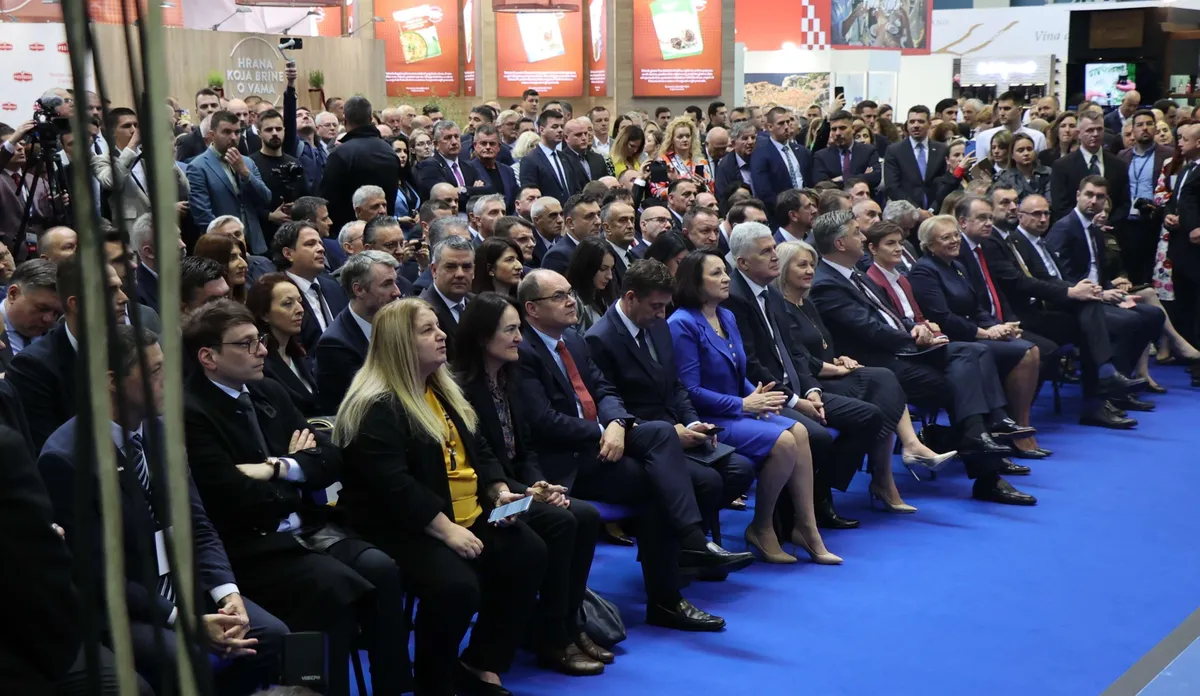 I Gruđani u delegaciji Sajma
