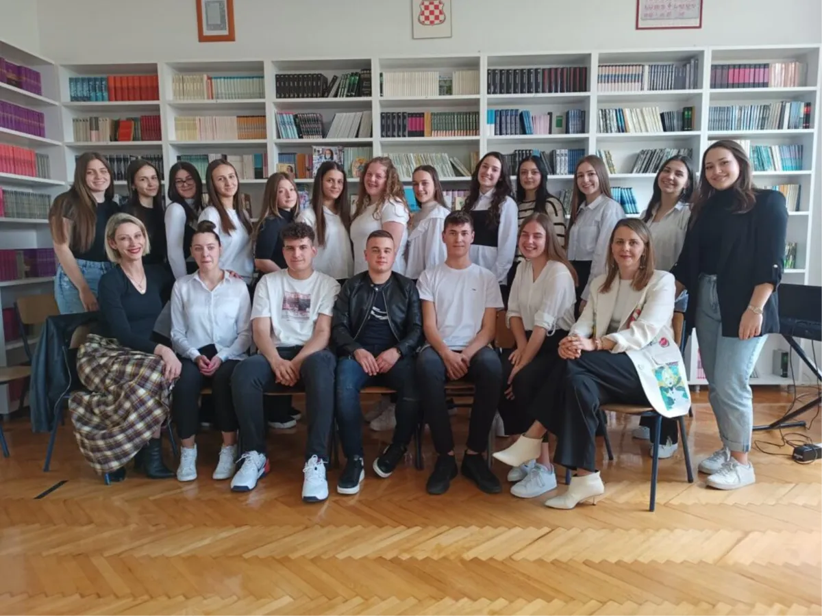 U grudskim školama posvećen sat jednom od najvećih hrvatskih pjesnika Antunu Branku Šimiću