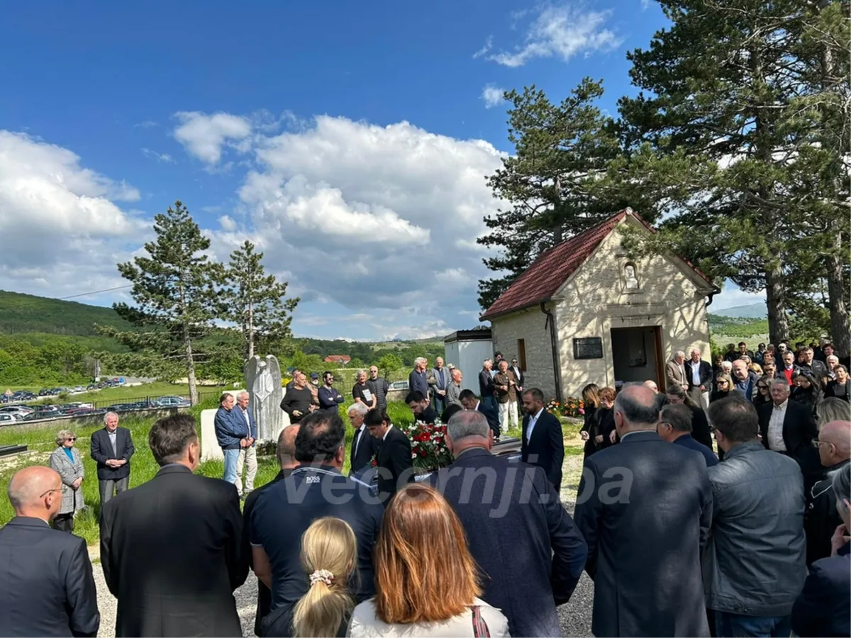 Izbornik Zlatko i Miran u suzama ispratili svoju Katu, veliku hrvatsku majku, na posljednji počinak 2