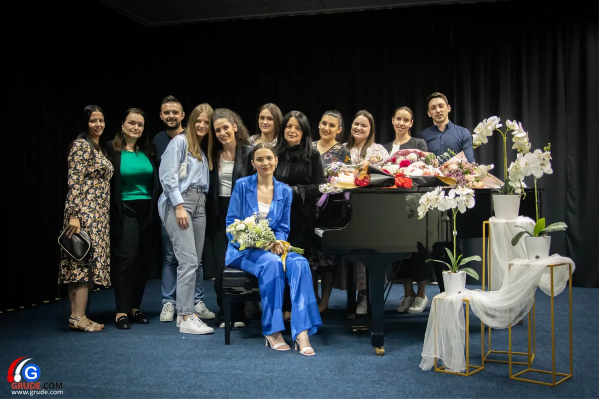 FOTO: Roberta Iličić oduševila publiku u Grudama 4