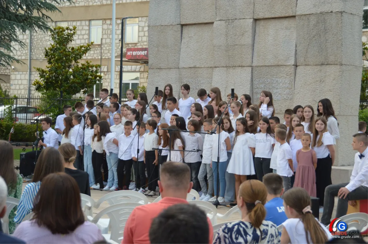 FOTO: Upriličen tradicionalni završni koncert Glazbene škole Grude